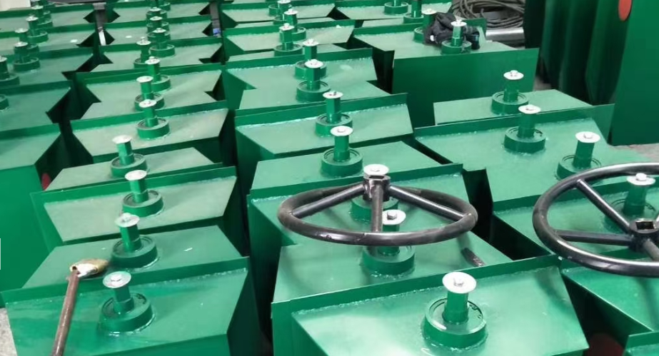 龍門起重機(jī)手動轉(zhuǎn)盤式夾軌器