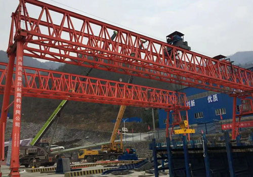 關(guān)于龍門(mén)吊纜風(fēng)繩受力計(jì)算分析