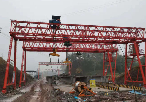 雙主梁小車式門(mén)機(jī)有哪些零部件組成