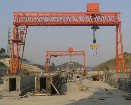 10噸龍門吊有哪些常見(jiàn)機(jī)械事故？10噸龍門吊機(jī)械事故該有哪些預(yù)防措施？