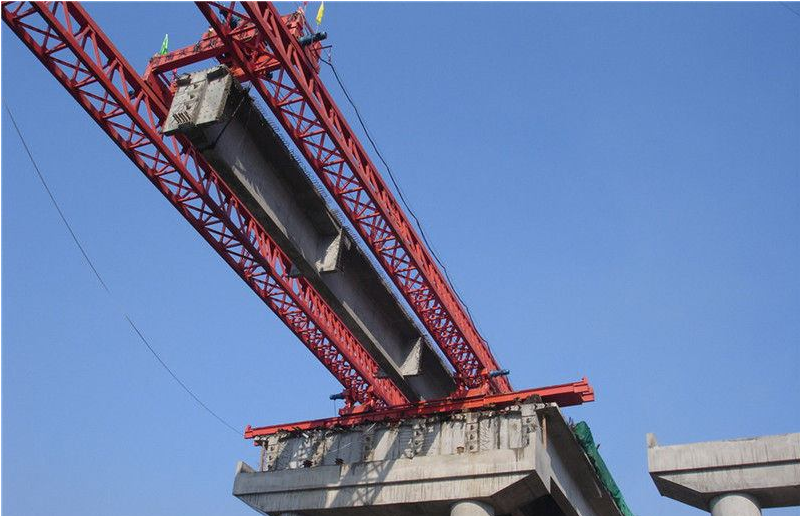 高鐵架橋機(jī)有什么購(gòu)買技巧？選購(gòu)高鐵架橋機(jī)需考慮的方面？