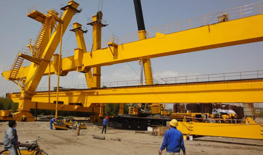 雙梁抓斗門式起重機(jī)安裝有哪些流程？需要注意的地方太多了